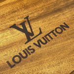 Поднос Louis Vuitton коричневый.