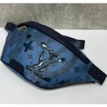 Поясная сумка Louis Vuitton синяя.