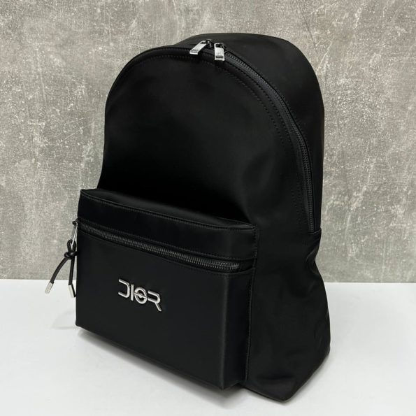 Рюкзак Dior нейлон черный.