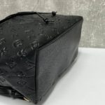 Рюкзак Louis Vuitton кожаный черный.