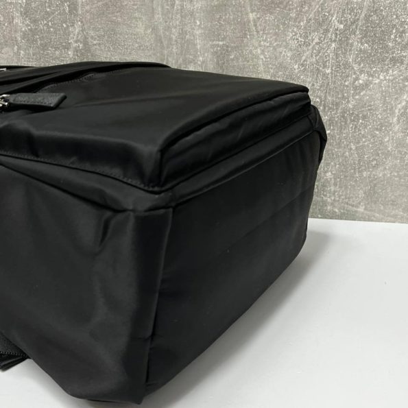 Рюкзак Prada нейлон черный .