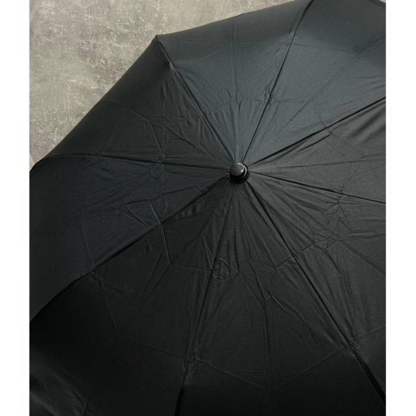 Зонт Chanel черный в кожаном чехле.
